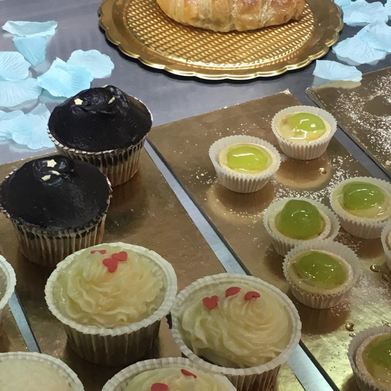Jnj gelateria creperia bakery cafe'
