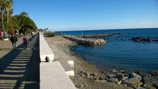 Oneglia Beach
