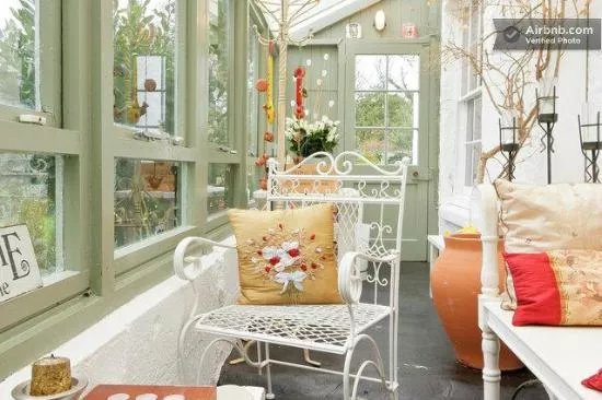 Salem House Bed & Breakfast