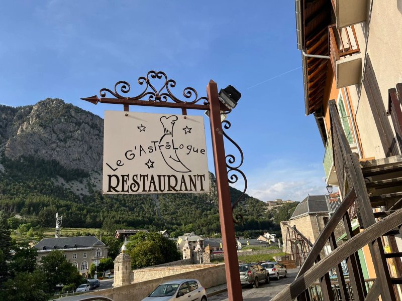Le Gastrologue