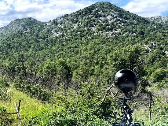 Gornja Brela - Berulia - Central Dalmatia Croatia - Theme Trails