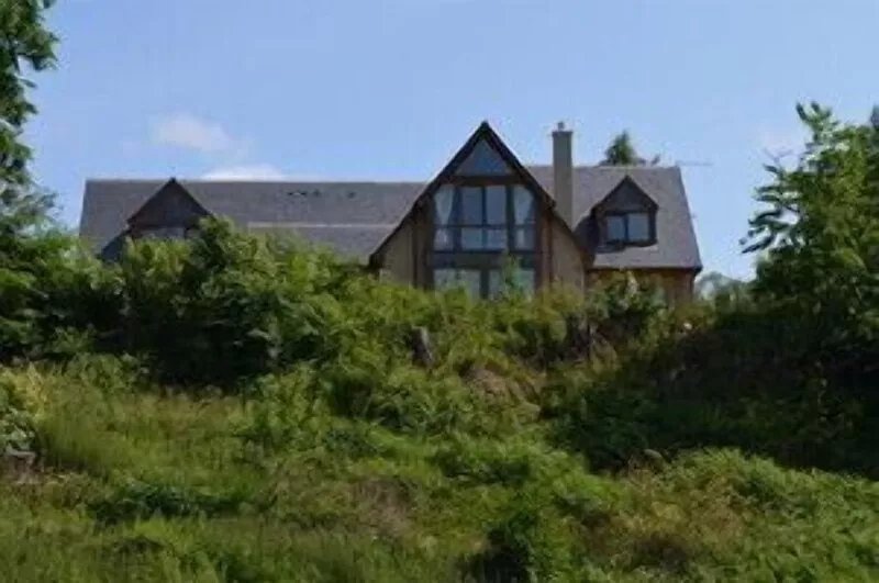 Outstanding accommodation, unique views to the river Spey.  STLSL approval