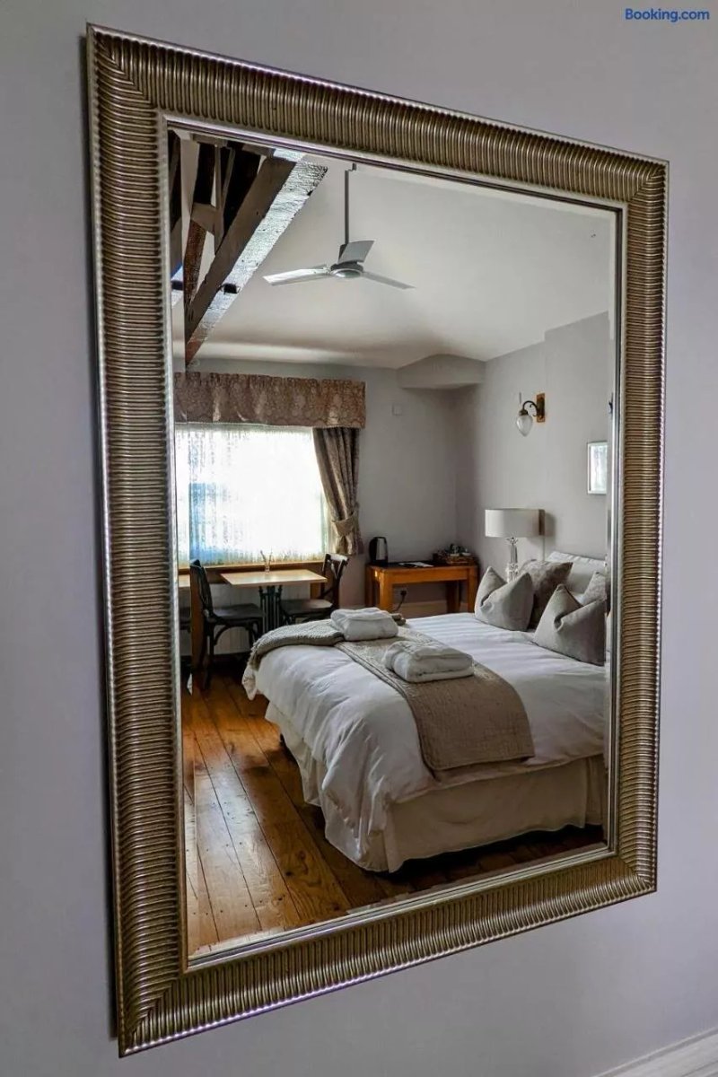 Banks Bed & Breakfast