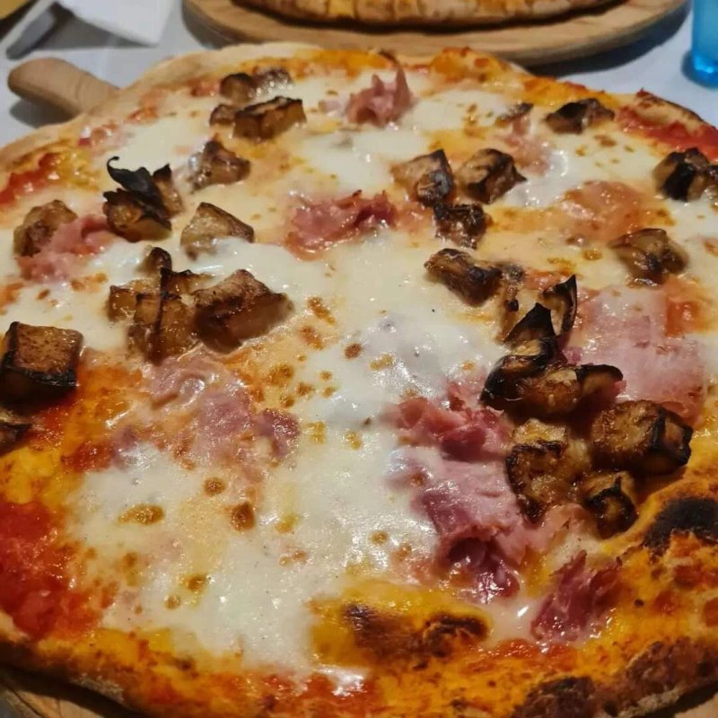 Pizzeria Rosso Pomidoro