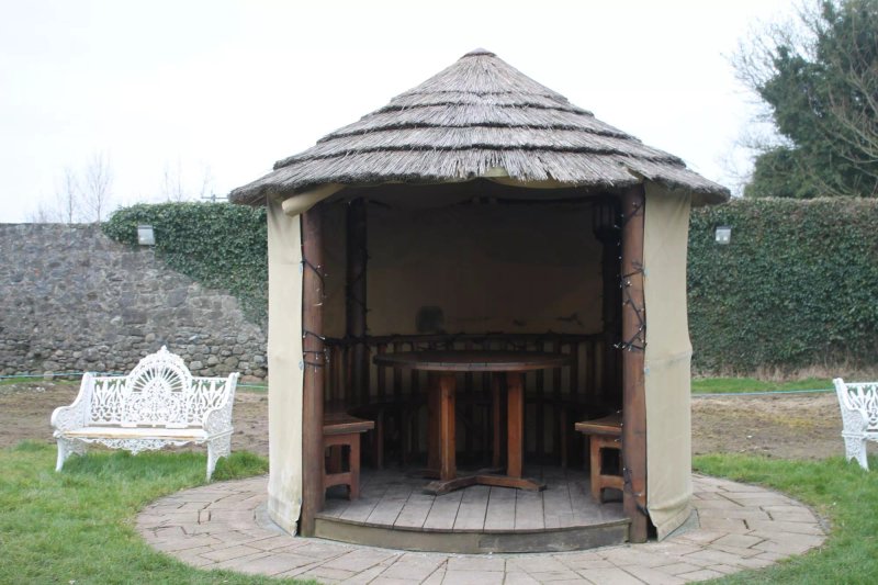 Tyrrellspass Castle Restaurant