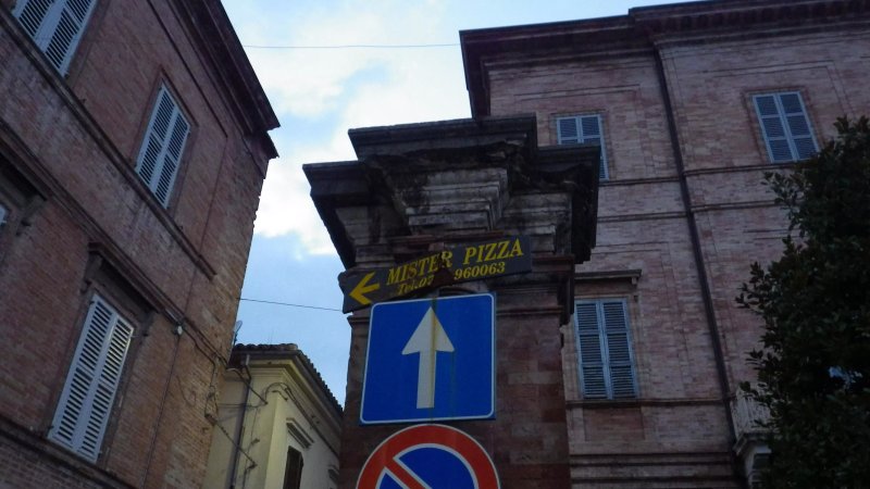 Mister Pizza Di Mancini e Angeletti SNC