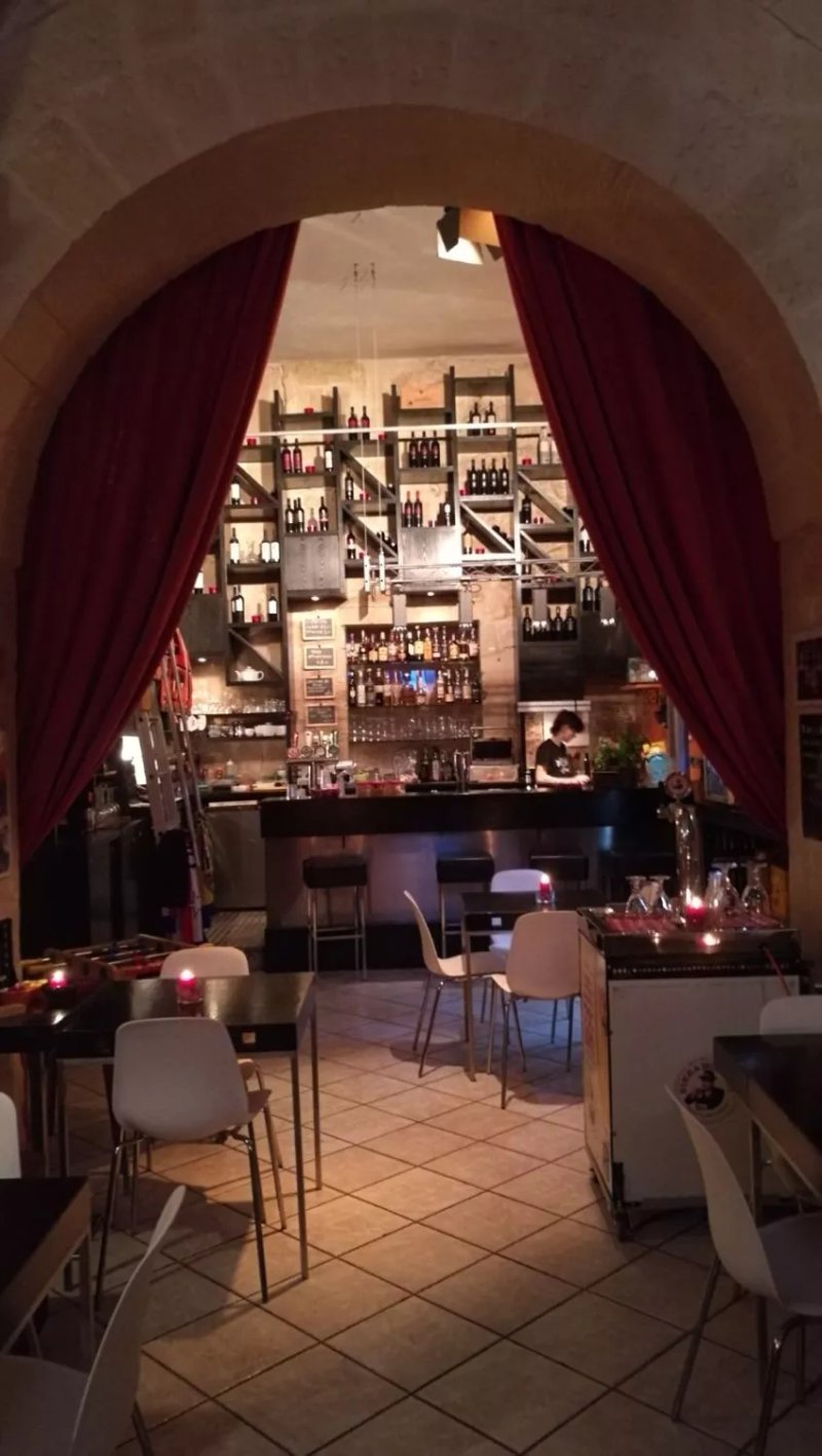 Santa Cruz Vineria