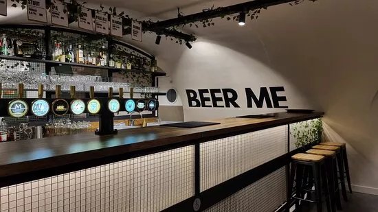 Le Speaker - Bar & Comedy Club
