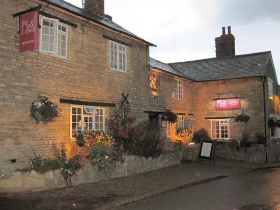 Rose and Crown Bistro