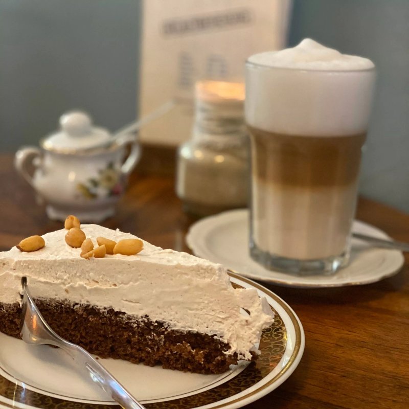 Cafe Vcake