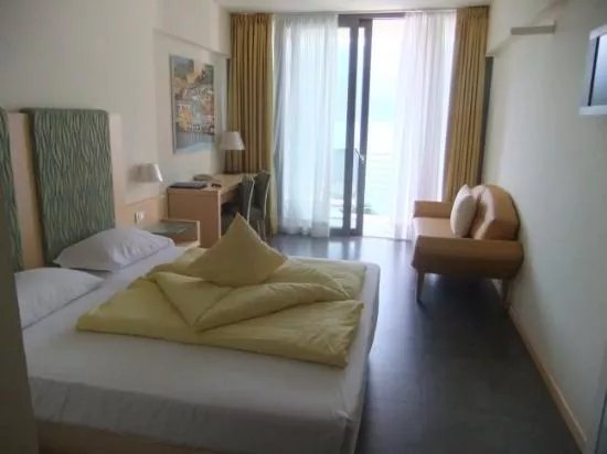 Beach Hotel Du Lac