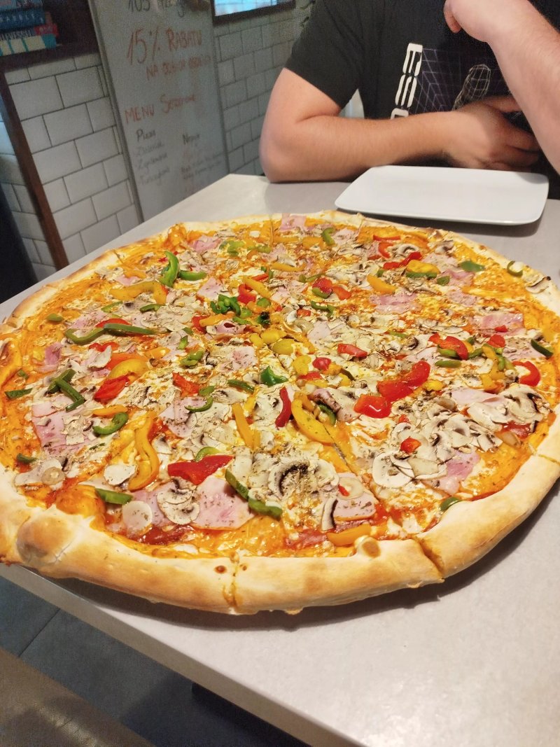 Pizzeria 105