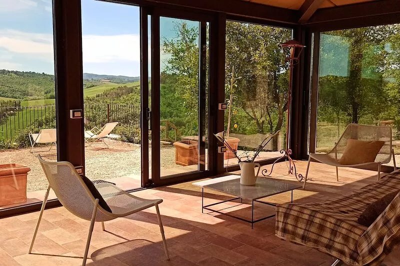 Il Mandorlo, typical country house with panoramic swimming pool and Spa