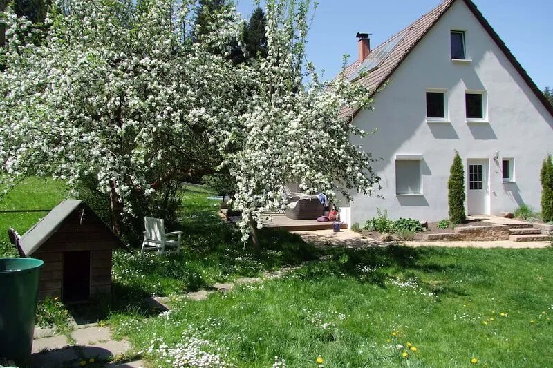 Fantastic tranquility in close proximity to the oldest city in Staufer