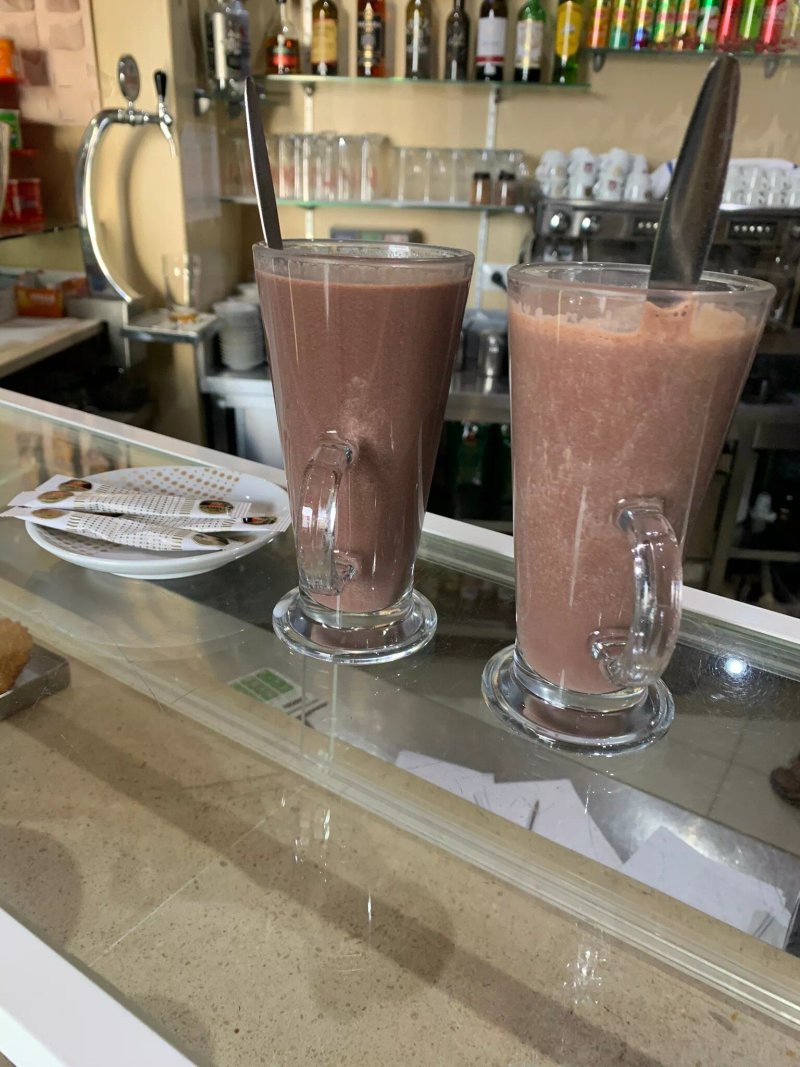 Tubas Bar