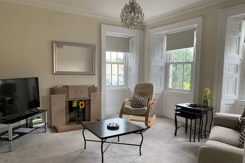 Cosy Apartment 2 - Lanark Town Centre