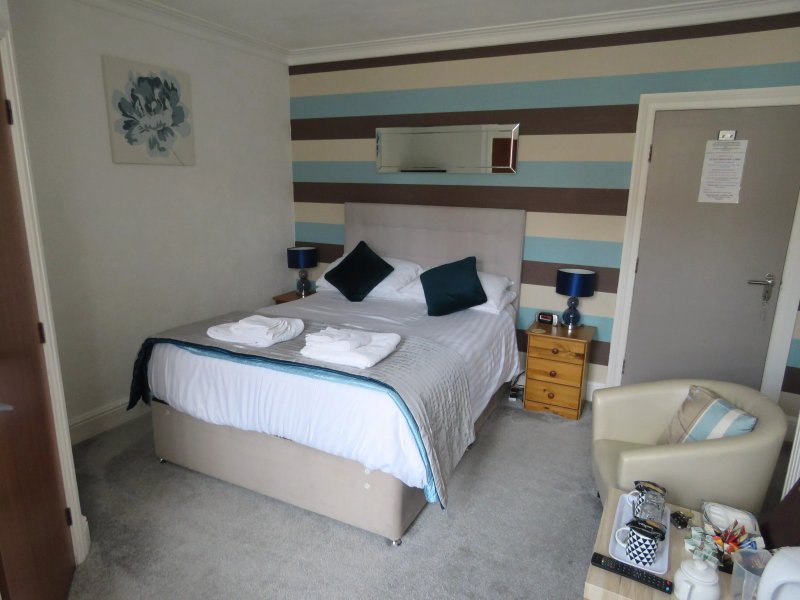 Glenavon Guest House