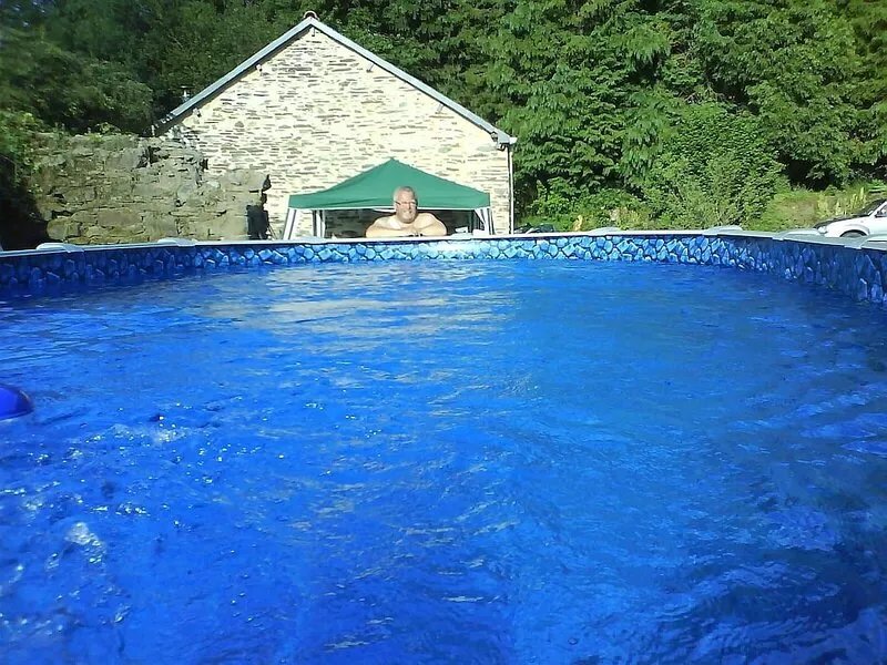 Detached Cottage With Heated Pool