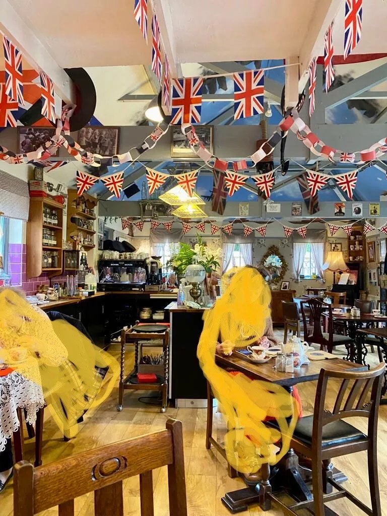 The Blitz Tea Room and Jazz Lounge