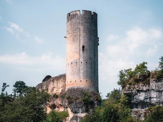 Chateau De Gavaudun