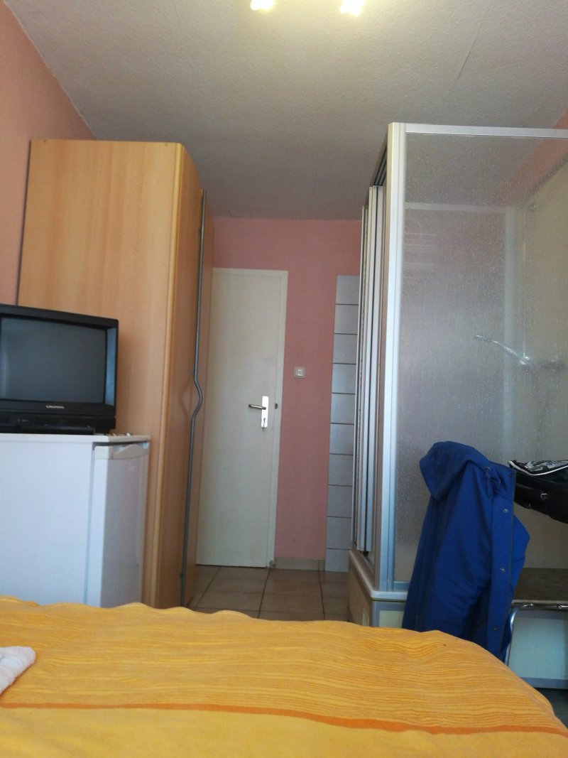 Hotel Yans