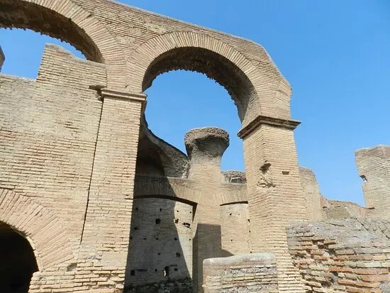Caseggiato Del Serapide (ostia Antica )