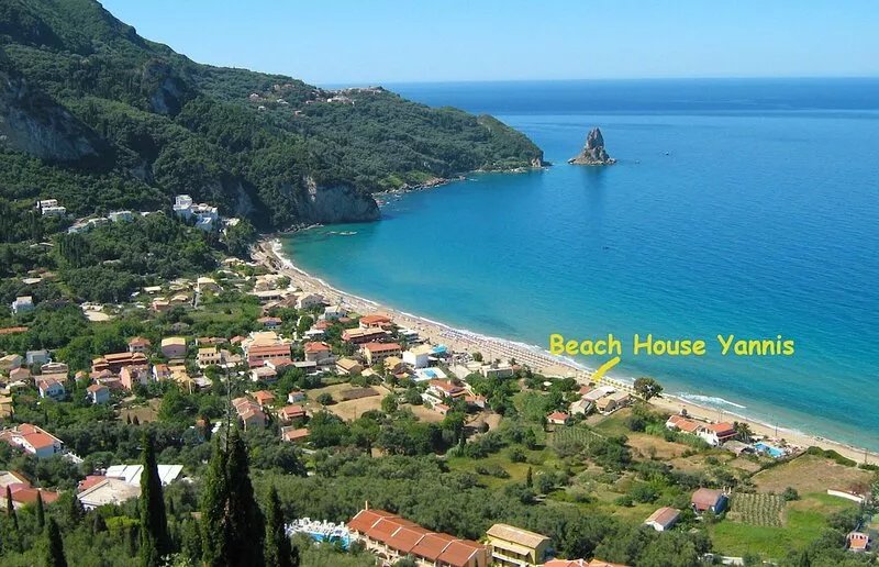 Beach houses Yannis at Agios Gordios beach