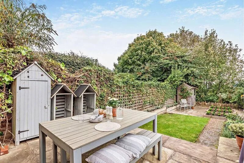 Cosy yet stylish Cotswold holiday cottage - Rosewood Cottage