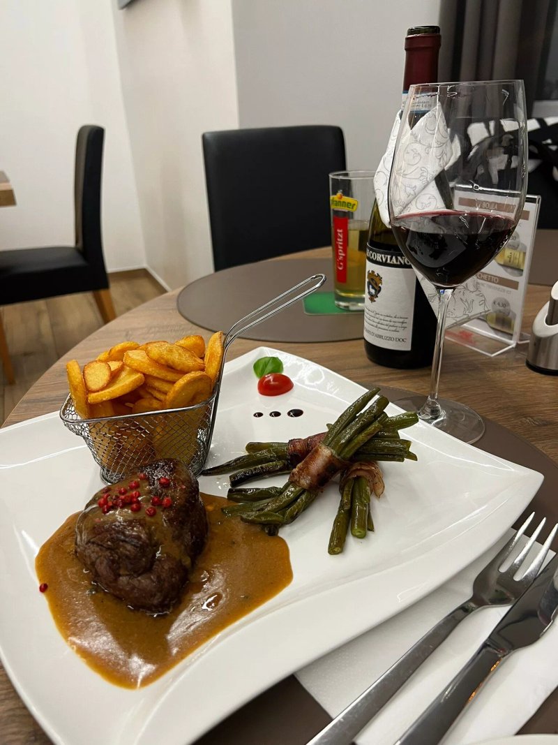 Riverside Pizza Und Grillhouse