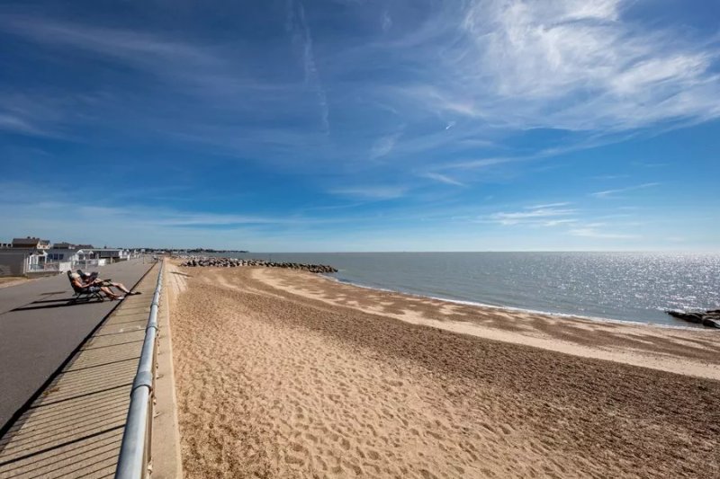 Suffolk Sands Holiday Park - Park Holidays UK