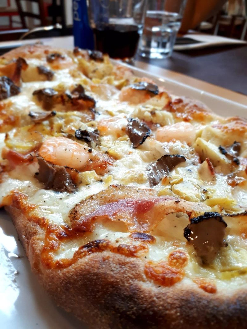 La Pizzeria