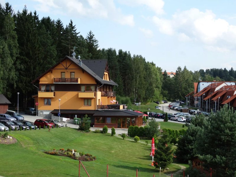Hotel Slunecna Louka