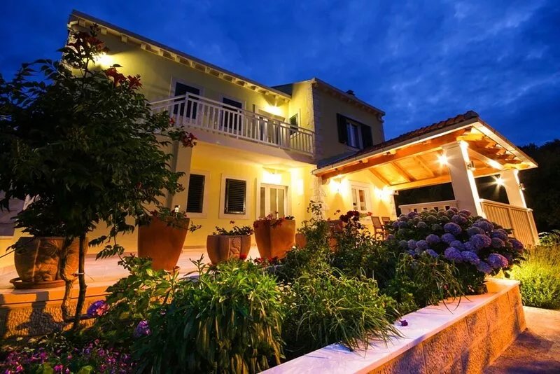 Apartment Lucy with Terrace, Sleeps 4 ;CAVTAT, 750 m from the center