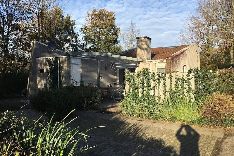 Super cozy, detached vacation home with fireplace and sauna in Summio Park