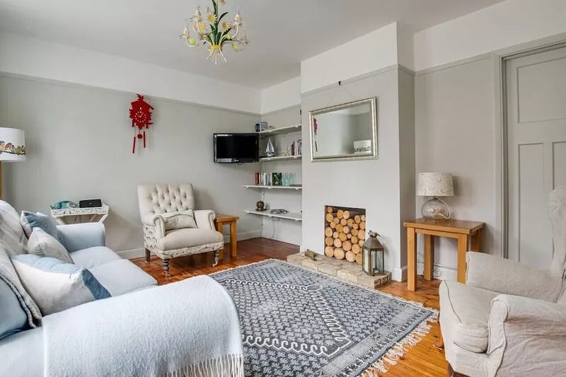 Miller's Cottage - Two Bedroom House, Sleeps 4