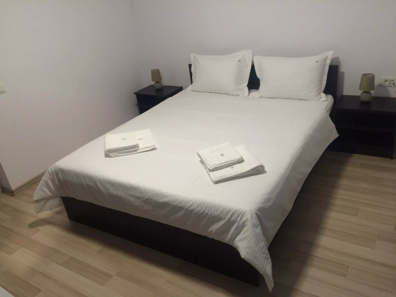 Beach House The Guest House in Mamaia Nord