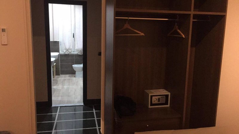 Vittoria Rooms for Rent