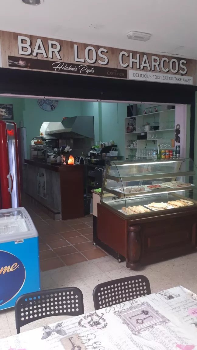 Cafeteria Los Charcos