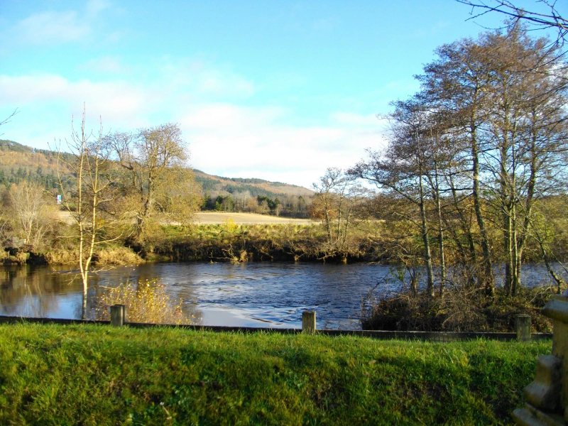River Edge Lodges