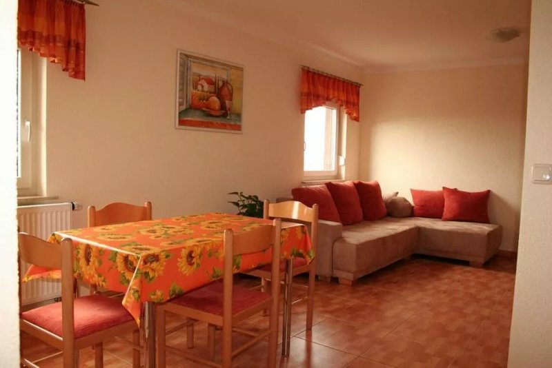Ferienwohnungen & Pension Neuber