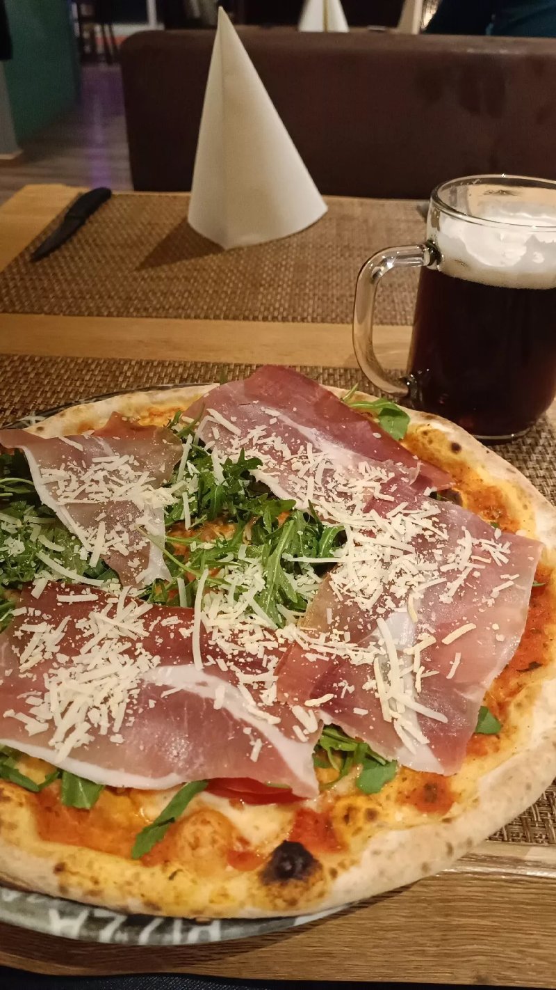 La Piazza Ristorante