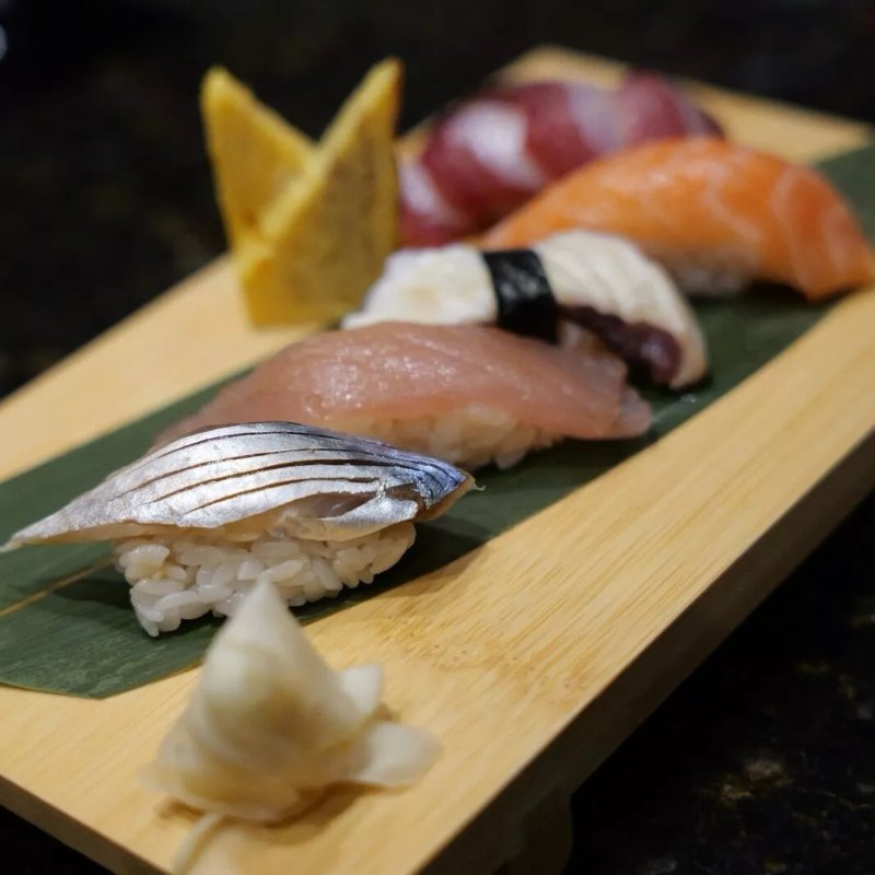 Waku Waku Sushi