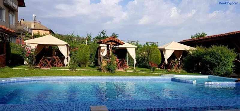 Sharkov Family Hotel
