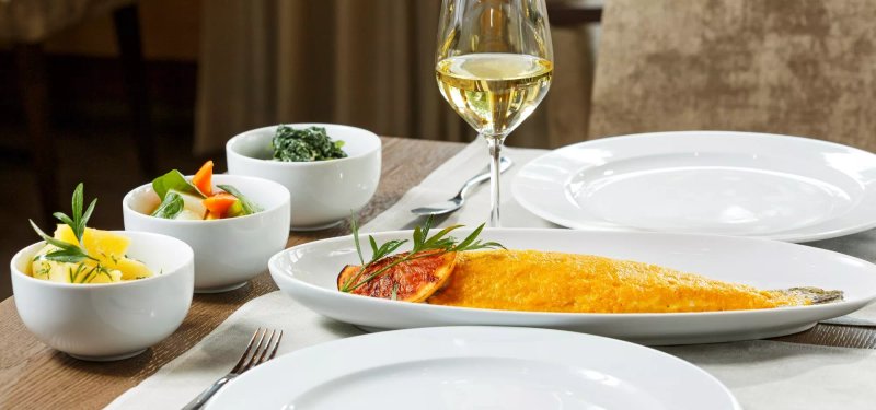 CHARNSMATT Restaurant
