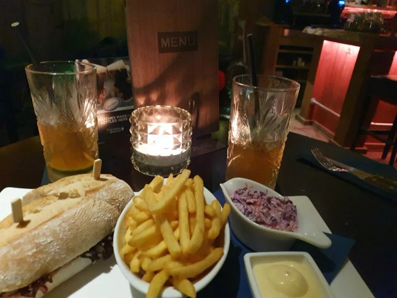 Chaplin's Pub