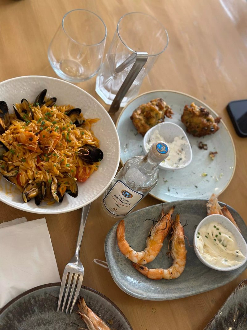 Salparo Greek Restaurant