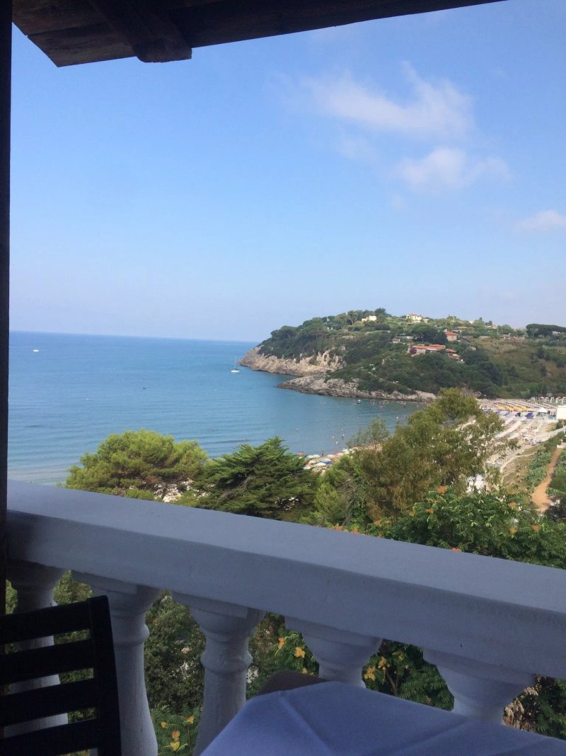 Hotel Ariana,