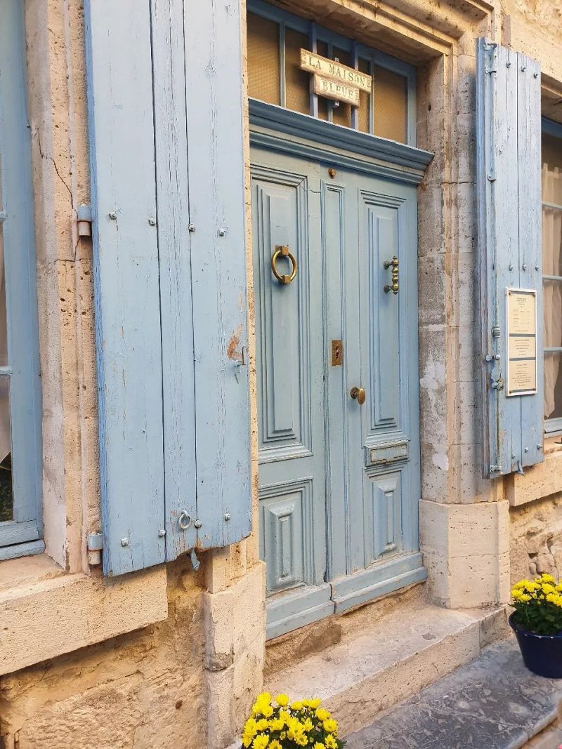 La Maison Bleue