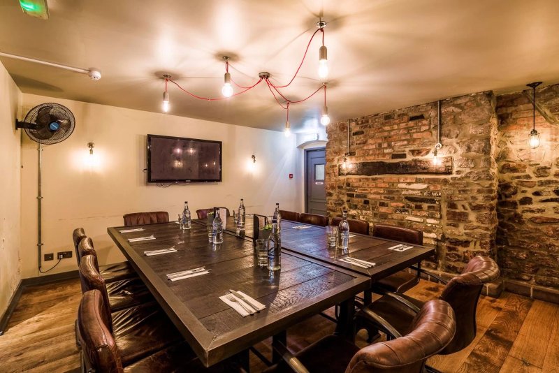 Racks Bar & Kitchen