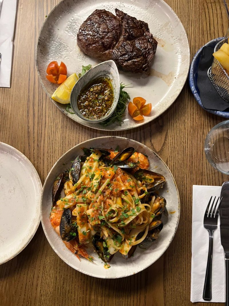 Vela Brasserie
